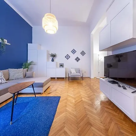 Apartmán Sassoon - 2-bedroom Elegant Airy At Deak Ter Budapešť