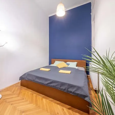 Lejlighed Sassoon - 2-bedroom Elegant Airy At Deak Ter Budapest